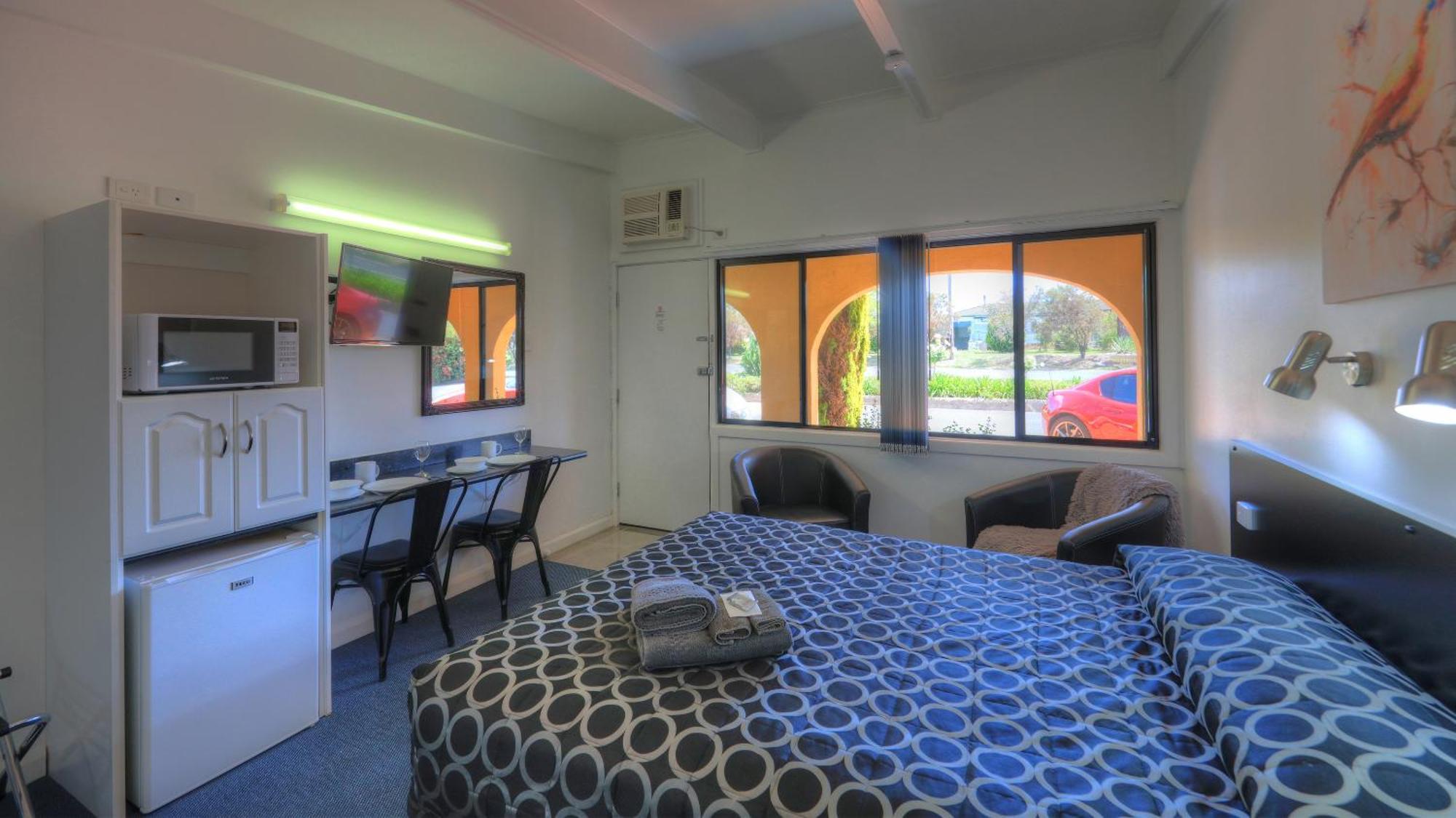Twin Swans Motel Инвърел Екстериор снимка