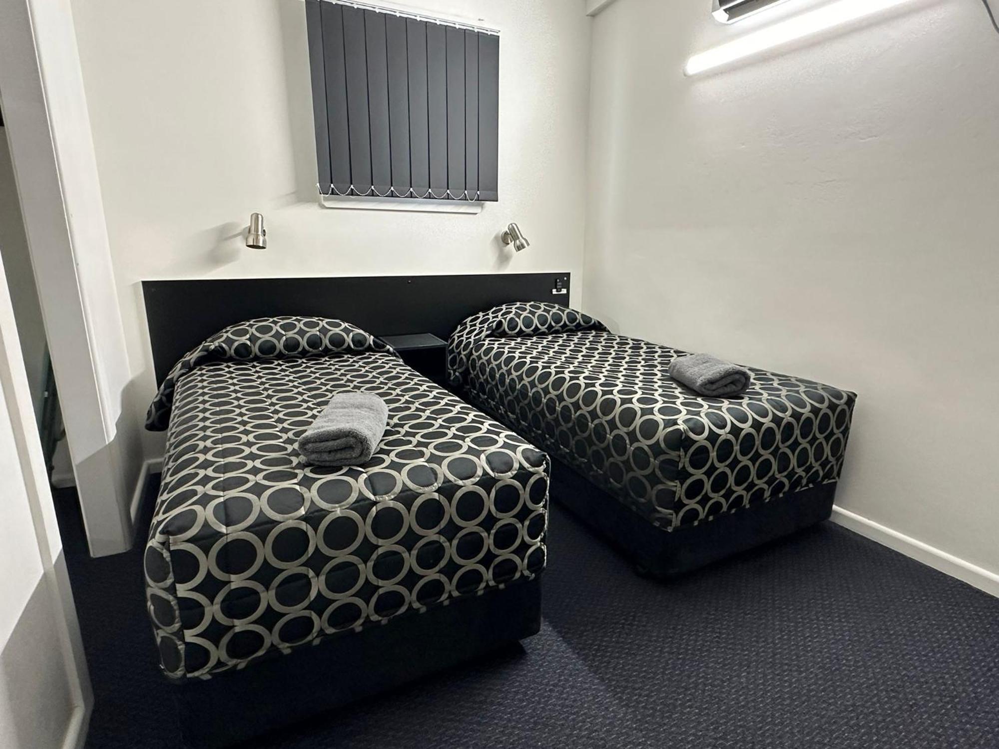 Twin Swans Motel Инвърел Екстериор снимка